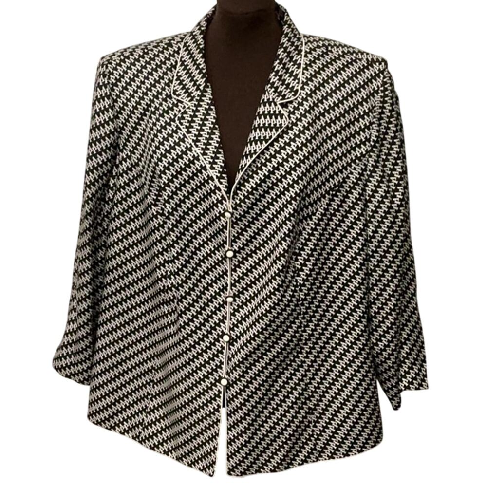 Adrianna Papell Woman Black Classic White Logo Monogram 100% Silk Blazer Size 24